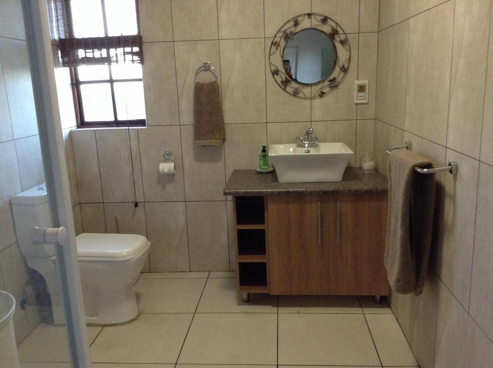 12 On Vaal Drive Guesthouse Vanderbijlpark Phòng bức ảnh