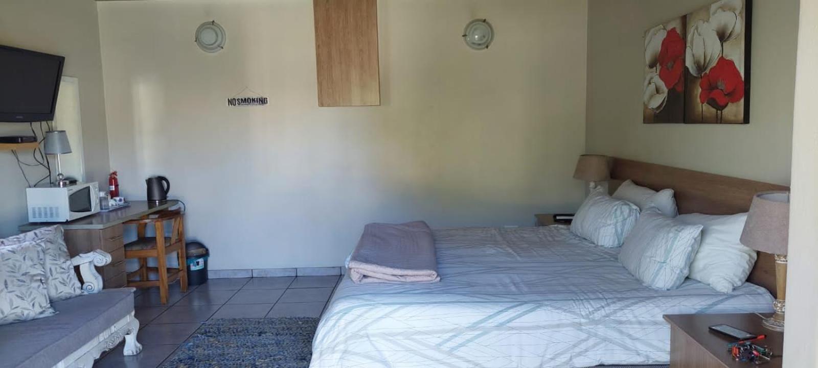 12 On Vaal Drive Guesthouse Vanderbijlpark Ngoại thất bức ảnh