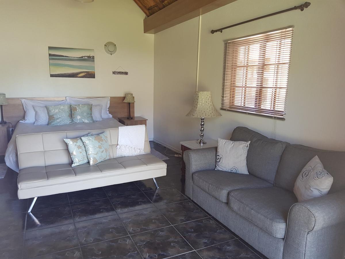 12 On Vaal Drive Guesthouse Vanderbijlpark Ngoại thất bức ảnh
